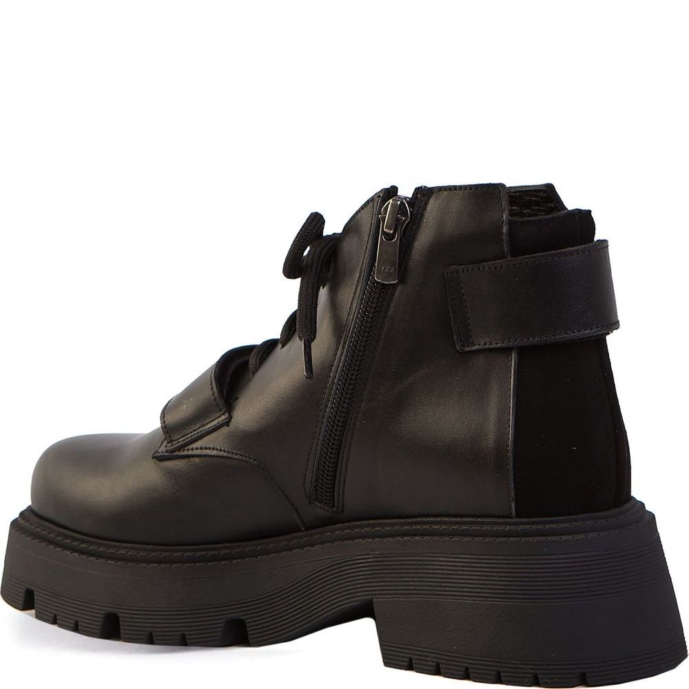Кожаные ботинки