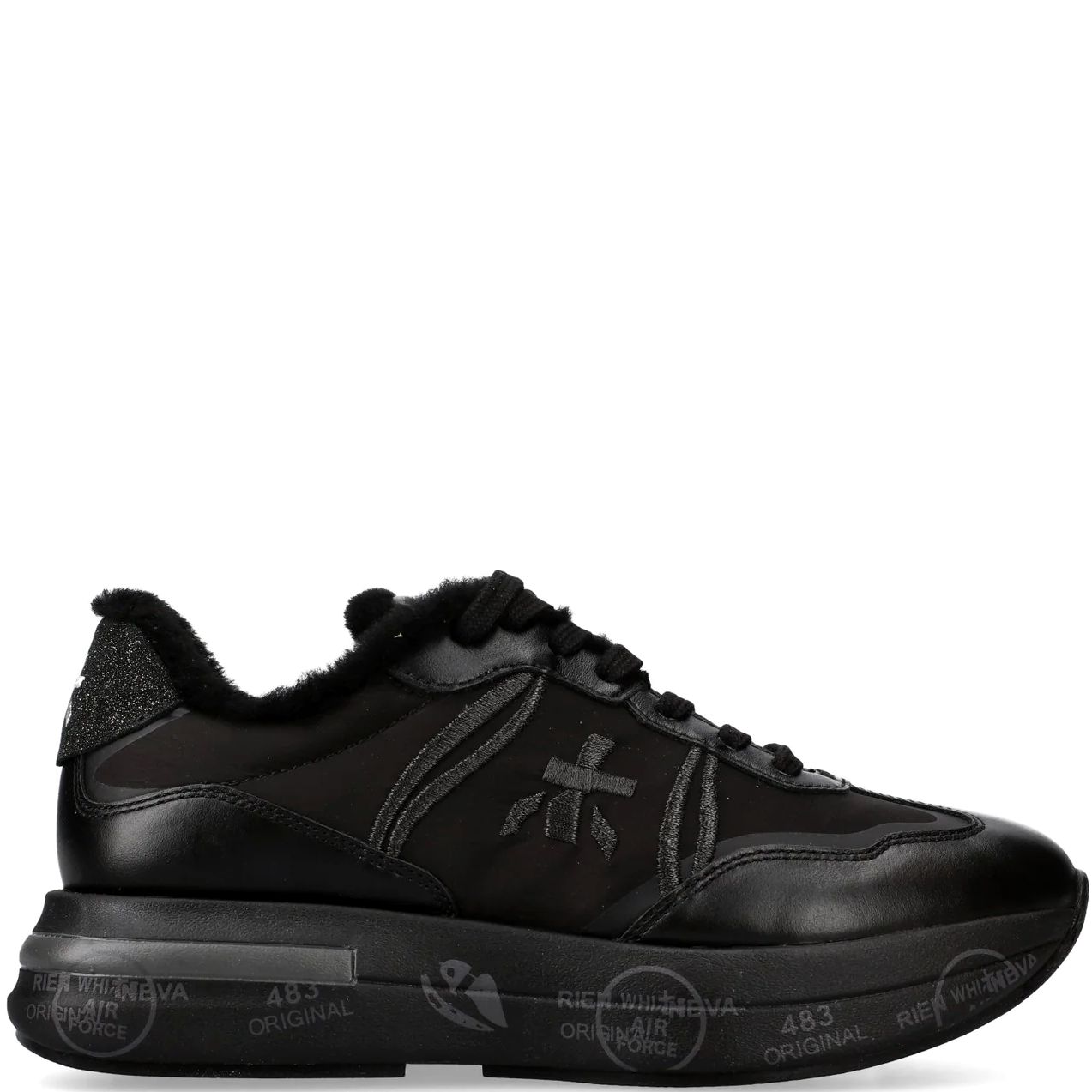 Текстильные кроссовки с мехом